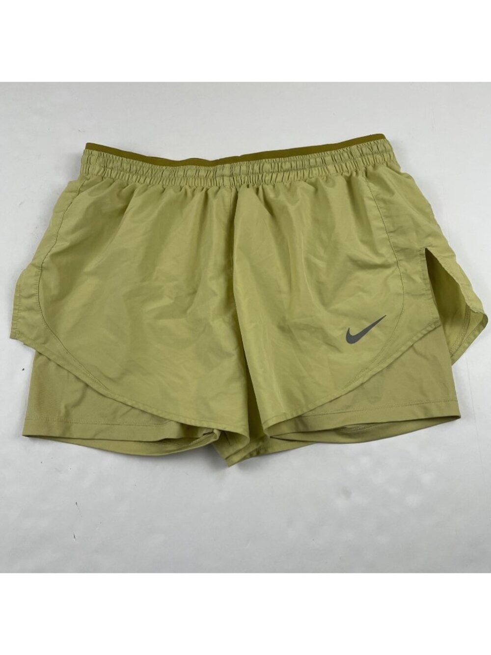 Nike Tempo Luxe 2-in-1 Dri-FIT Running Shorts Women’s L Olive Green BV2955-318